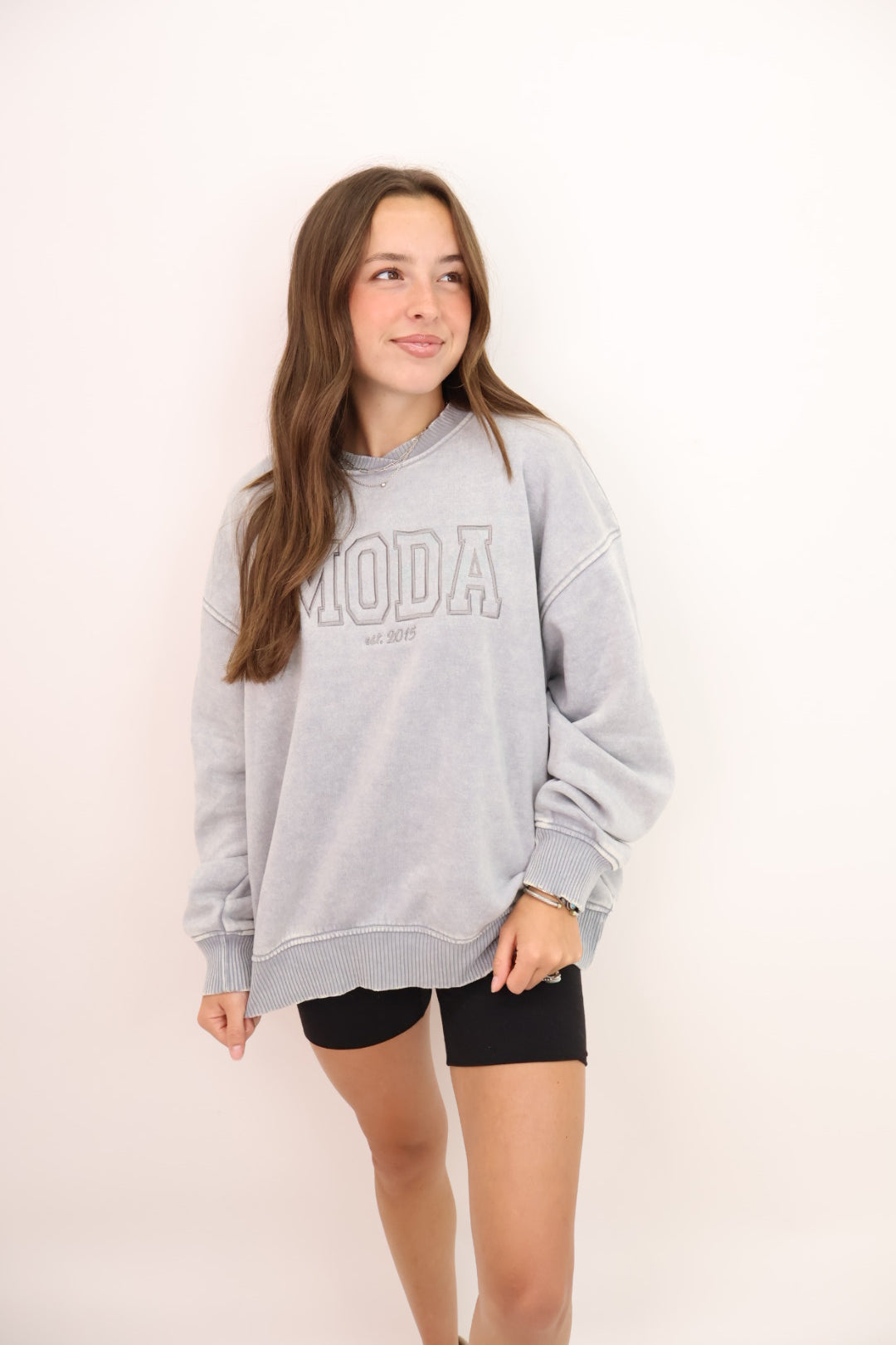 Moda Embroidered Oversized Pullover - Gray