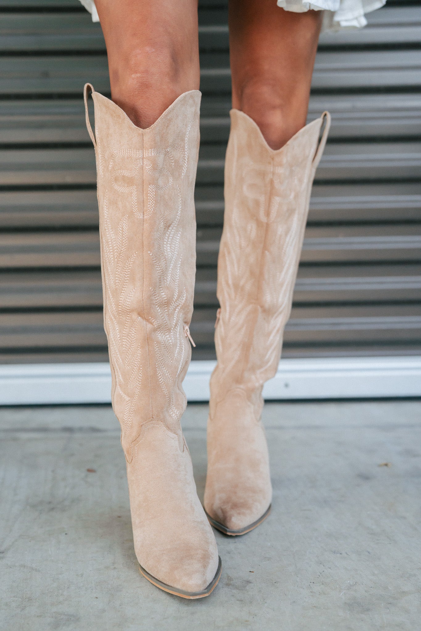 Bronco Cowboy Boots (Almond)