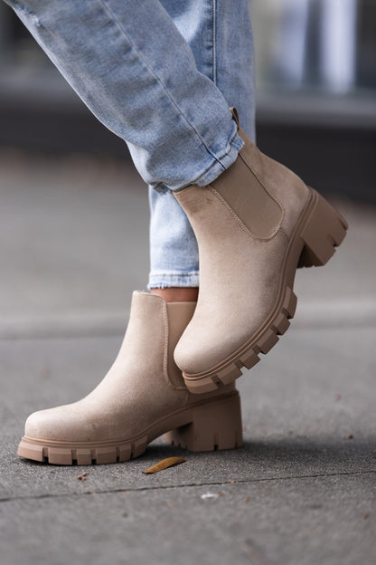 Carina Boots (Sand)