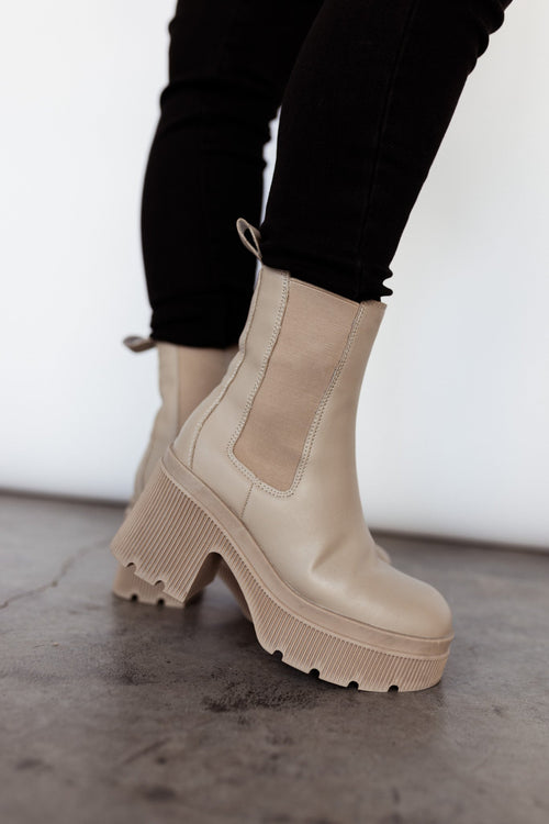 Veronica Boots