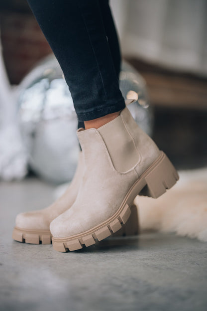 Carina Boots (Sand)