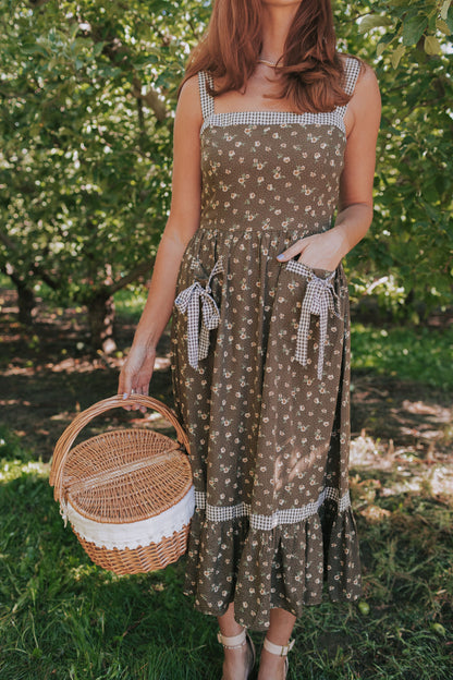 Farmhouse Bloom Dress