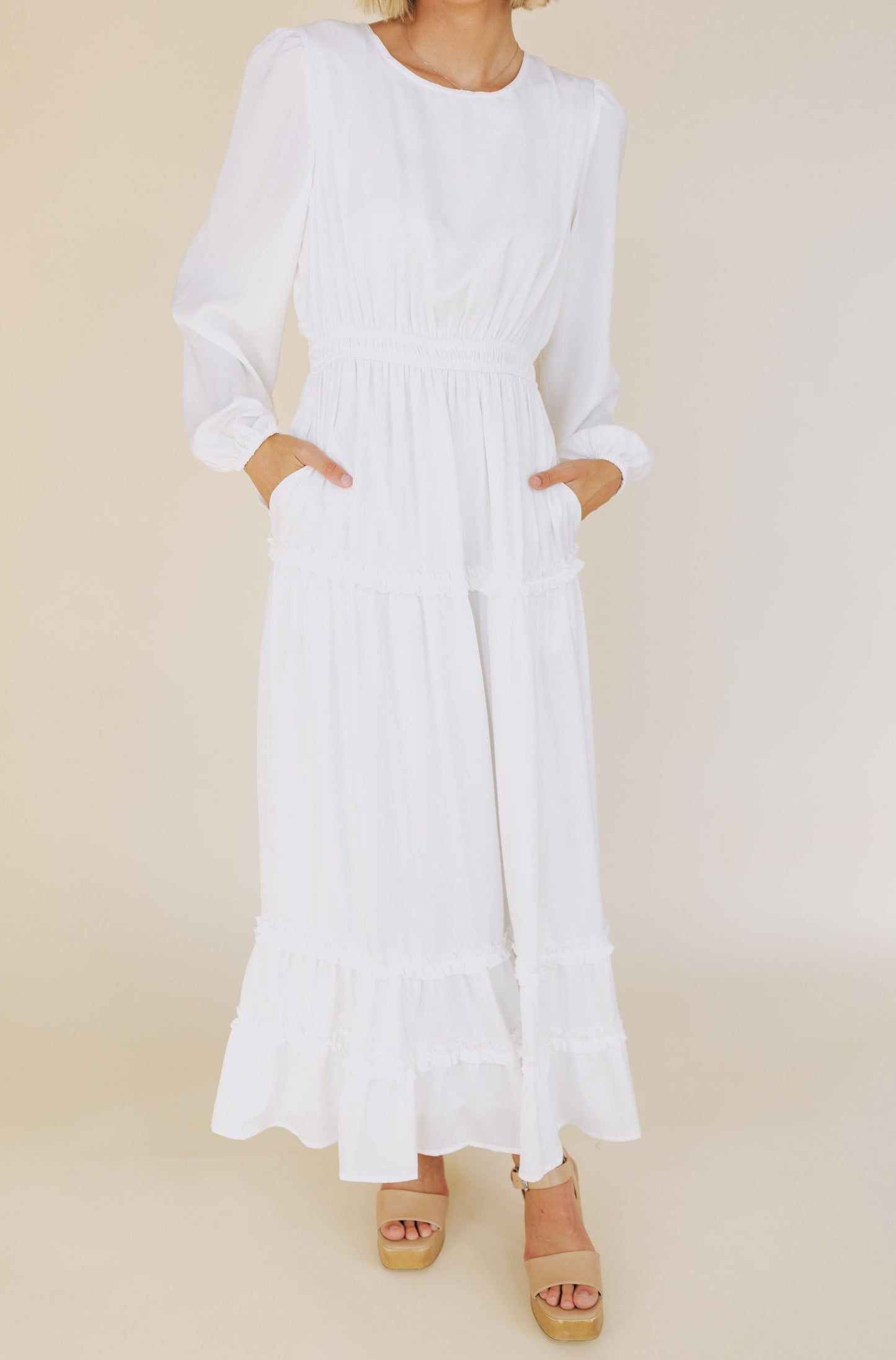 The White: Monica