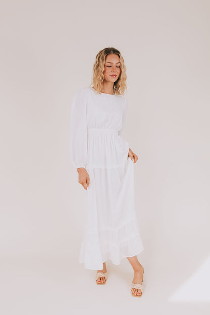 The White: Monica
