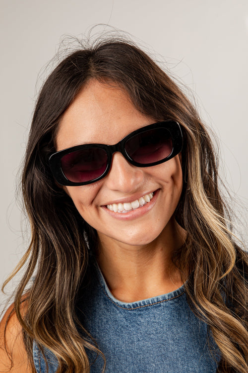 Better Than I Imagined Black Oval Sunglasses