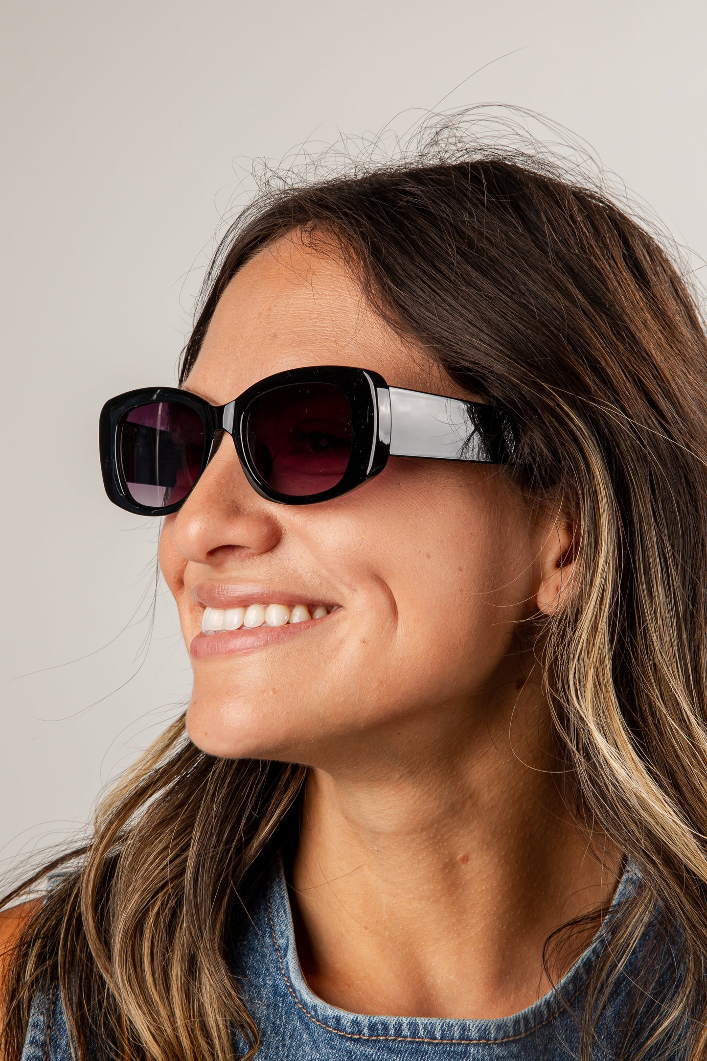 Better Than I Imagined Black Oval Sunglasses