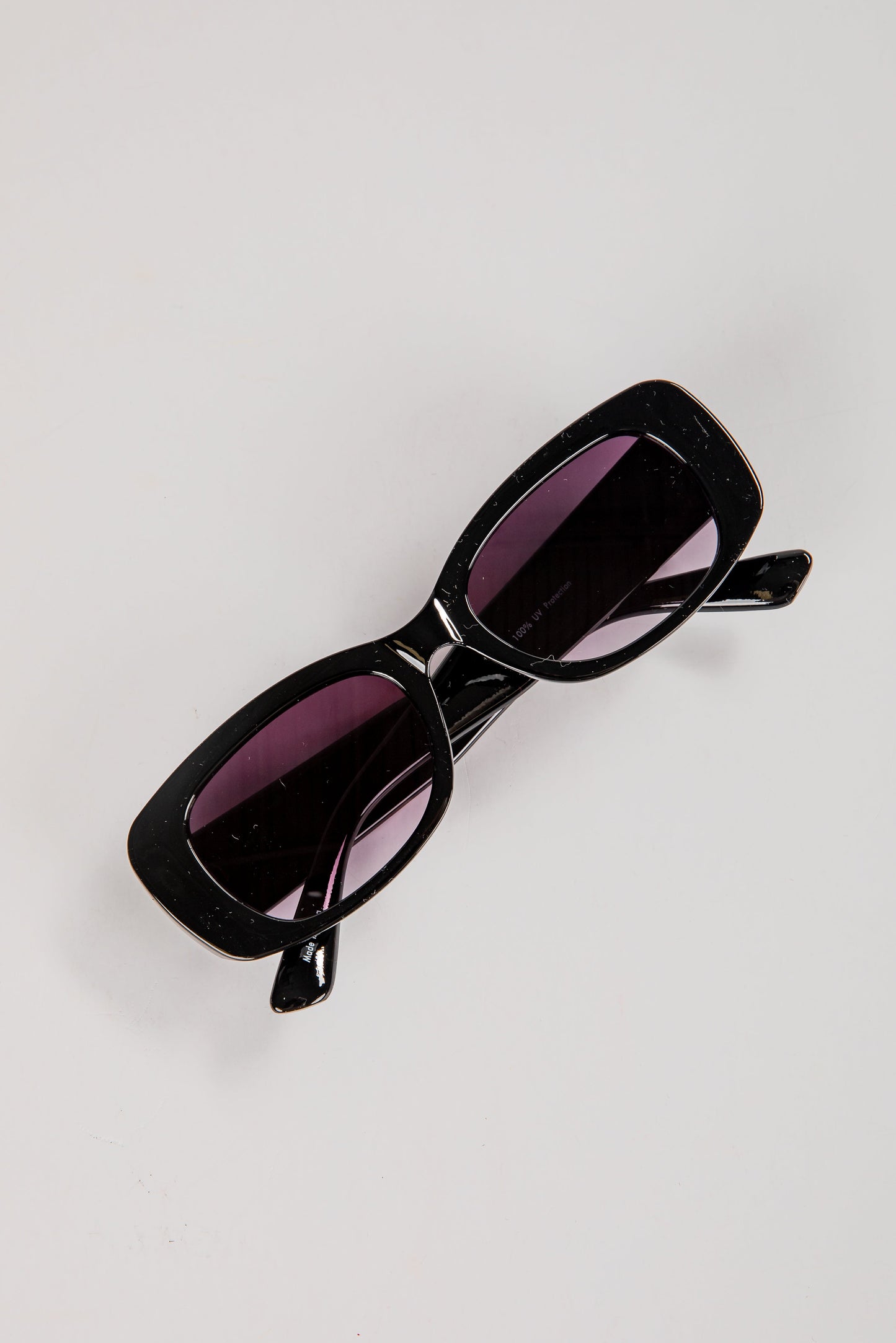 Better Than I Imagined Black Oval Sunglasses