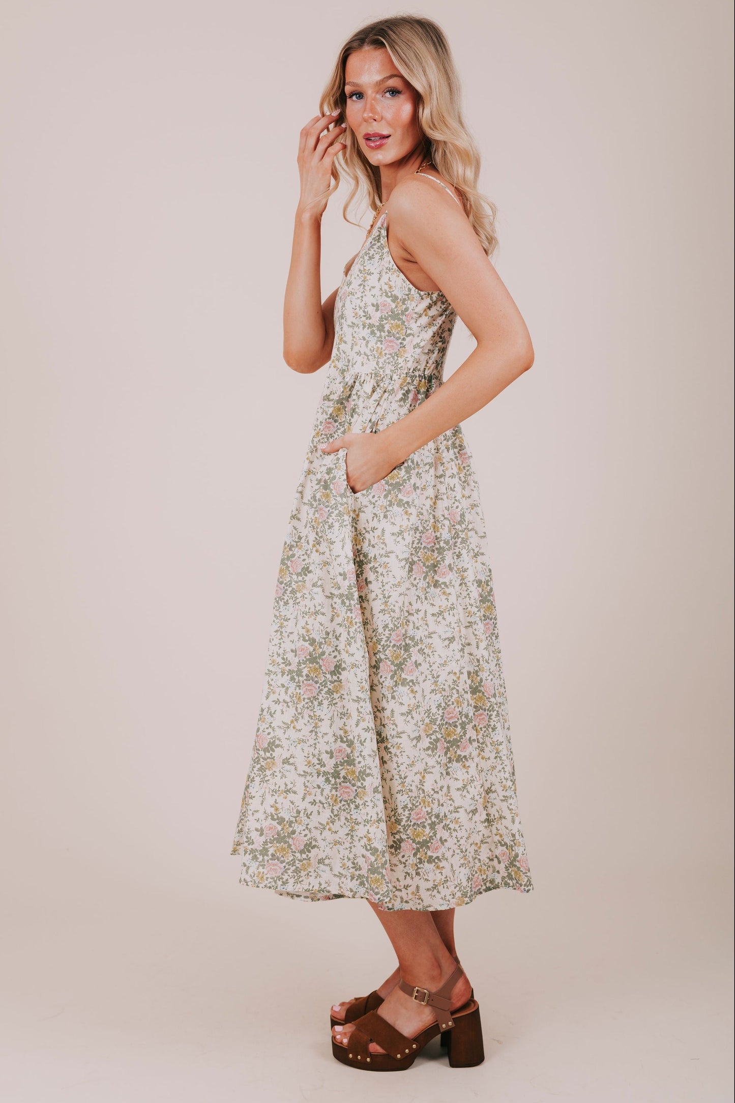 INCLUSIVE SIZING - Spreading Joy Dress